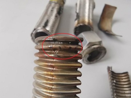 有关中央空调风机盘管金属软连接针孔腐蚀的分析报告 有关中央空调风机盘管金属软连接针孔腐蚀的分析报告