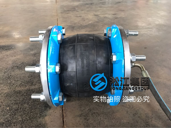 第一批新型橡胶软接头压力检测现场 第一批新型橡胶软接头压力检测现场