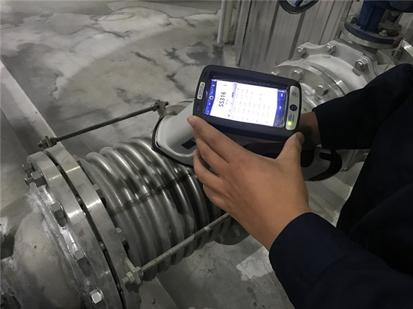 beat365为波纹补偿器产品进行光谱仪检测